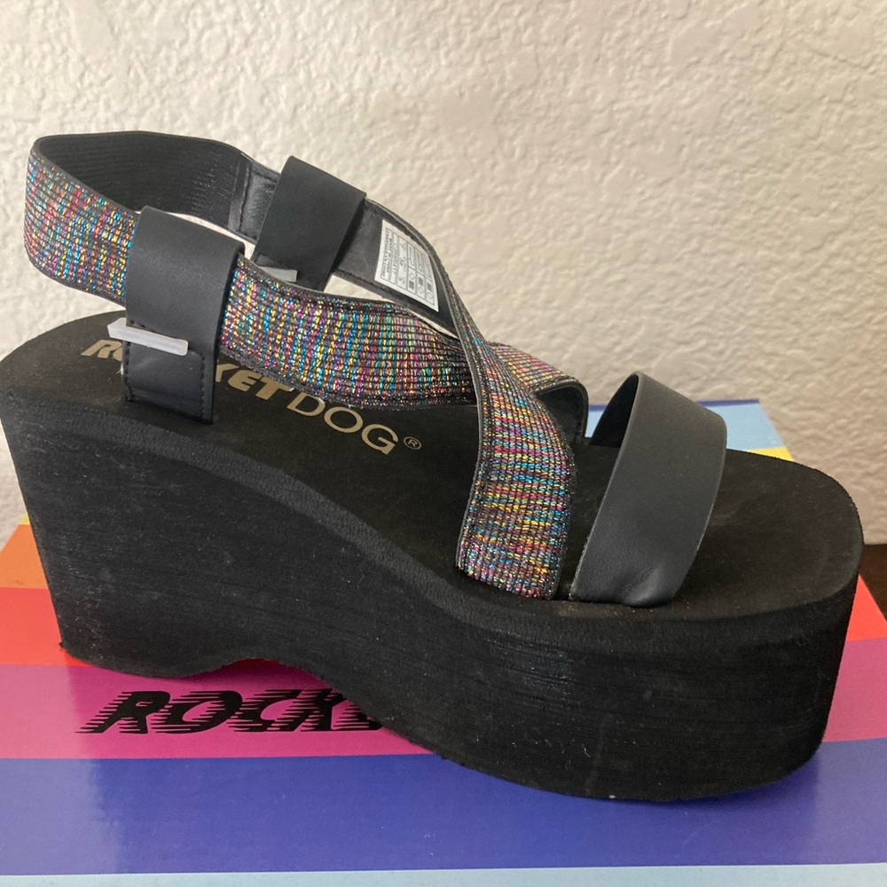 Rocket Dog Bayer Platform Sandals with Straps in Cosmos Multi-color!
